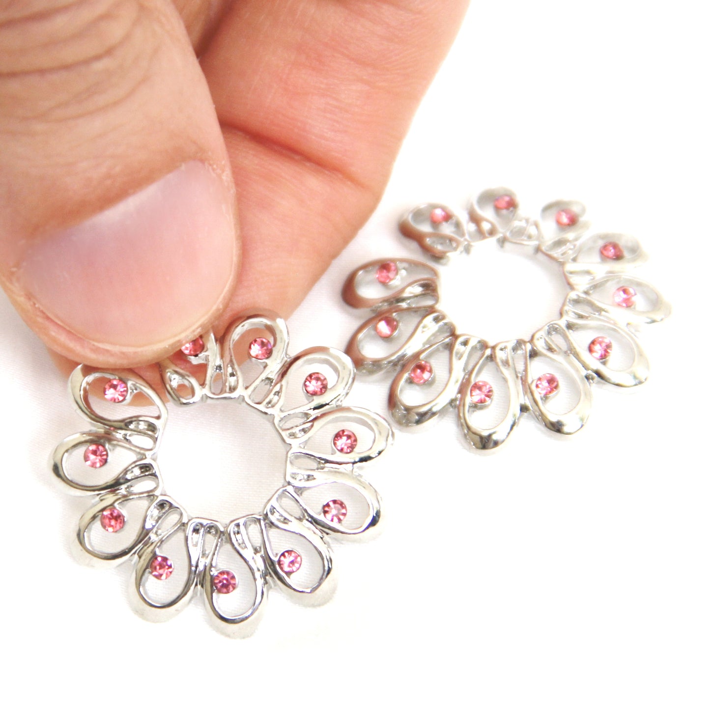 Fake nipple rings. Nipple jewelry clip sexy gift. Flower clamps for nipple. Non piercing women rings. Toys silver flowers flakes set of 2