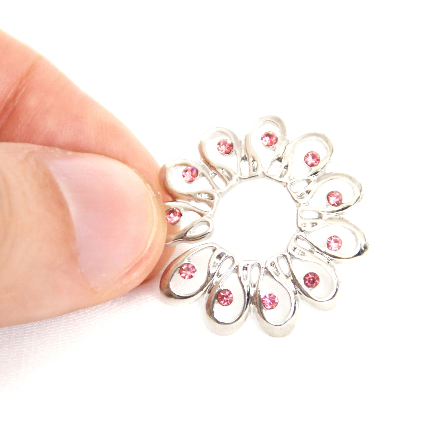 Fake nipple rings. Nipple jewelry clip sexy gift. Flower clamps for nipple. Non piercing women rings. Toys silver flowers flakes set of 2